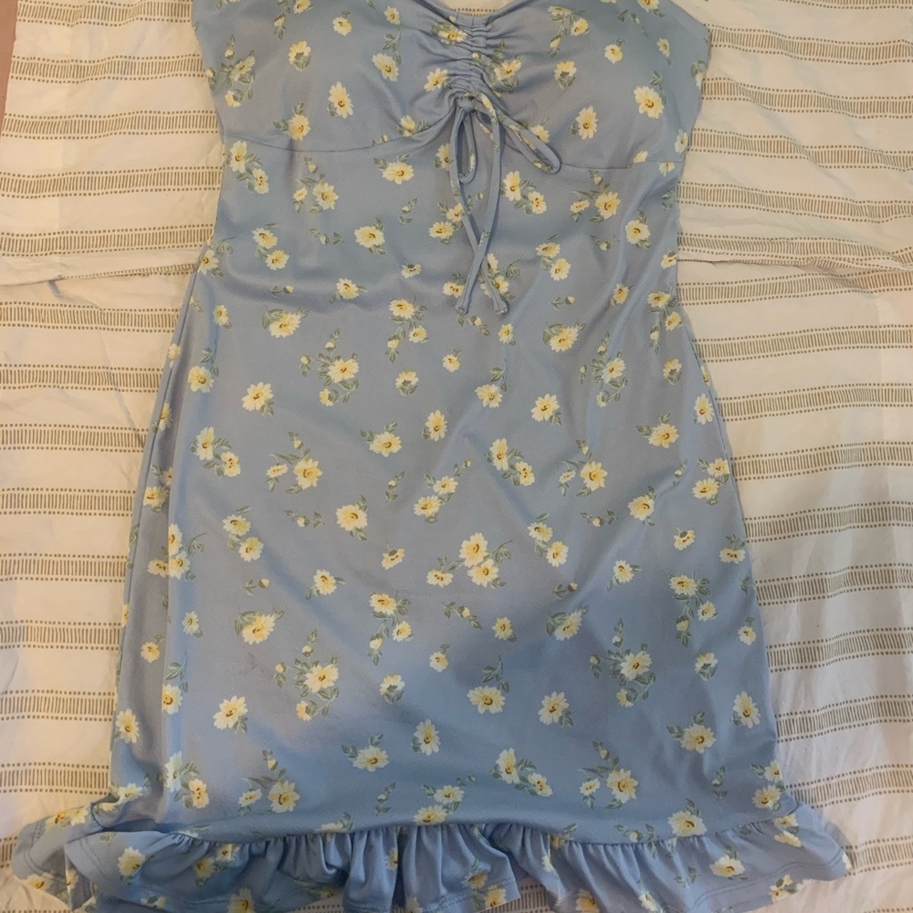 Dainty spring dress. Women’s size medium